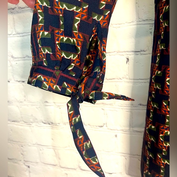 Van Heusen Women’s Shirt size Medium - Picture 4 of 5